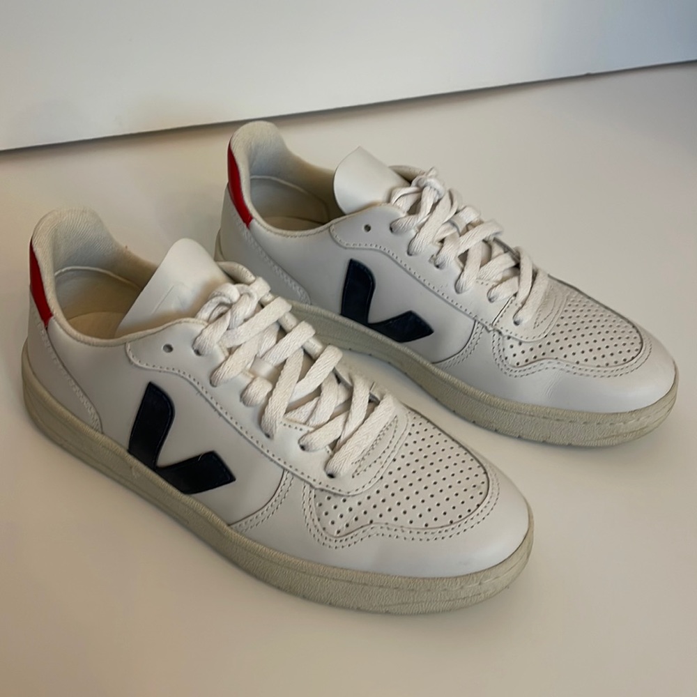 Veja V10 Sneaker